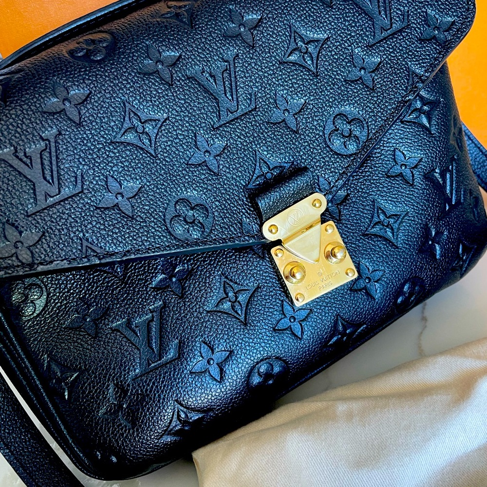 Louis Vuitton Pochette Métis